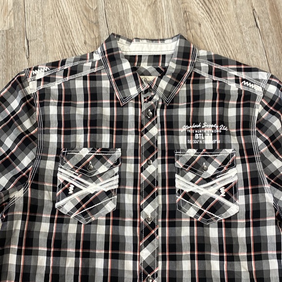 Distillery button up shirt - Picture 2 of 4